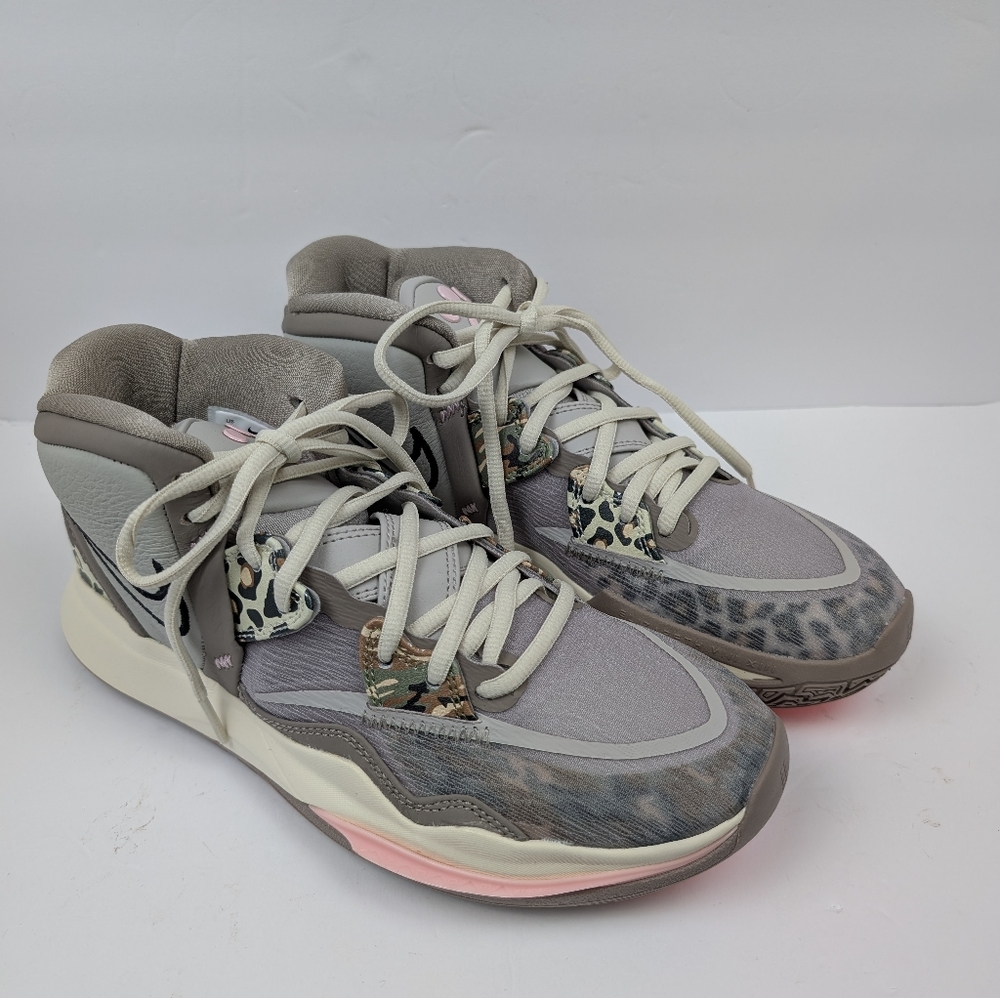 Nike Kyrie Infinity Women's Size 9.5/ Men's 8 Basketball Shoes Leopard Camo New